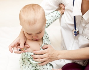 baby gets vaccine